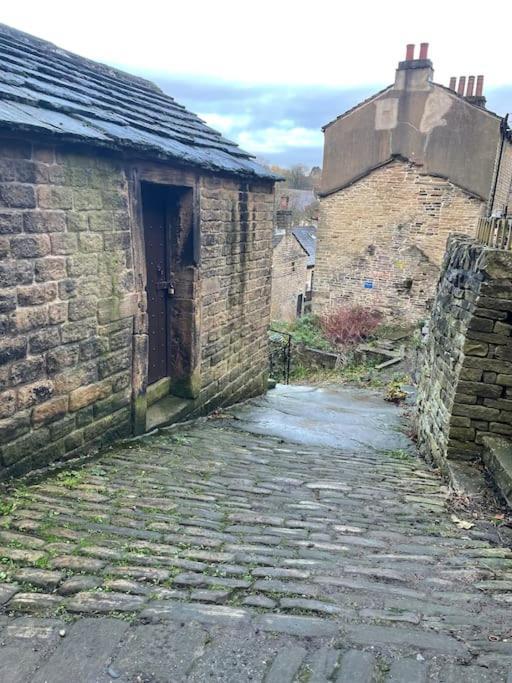 Brook Cottage 홀름퍼스 외부 사진